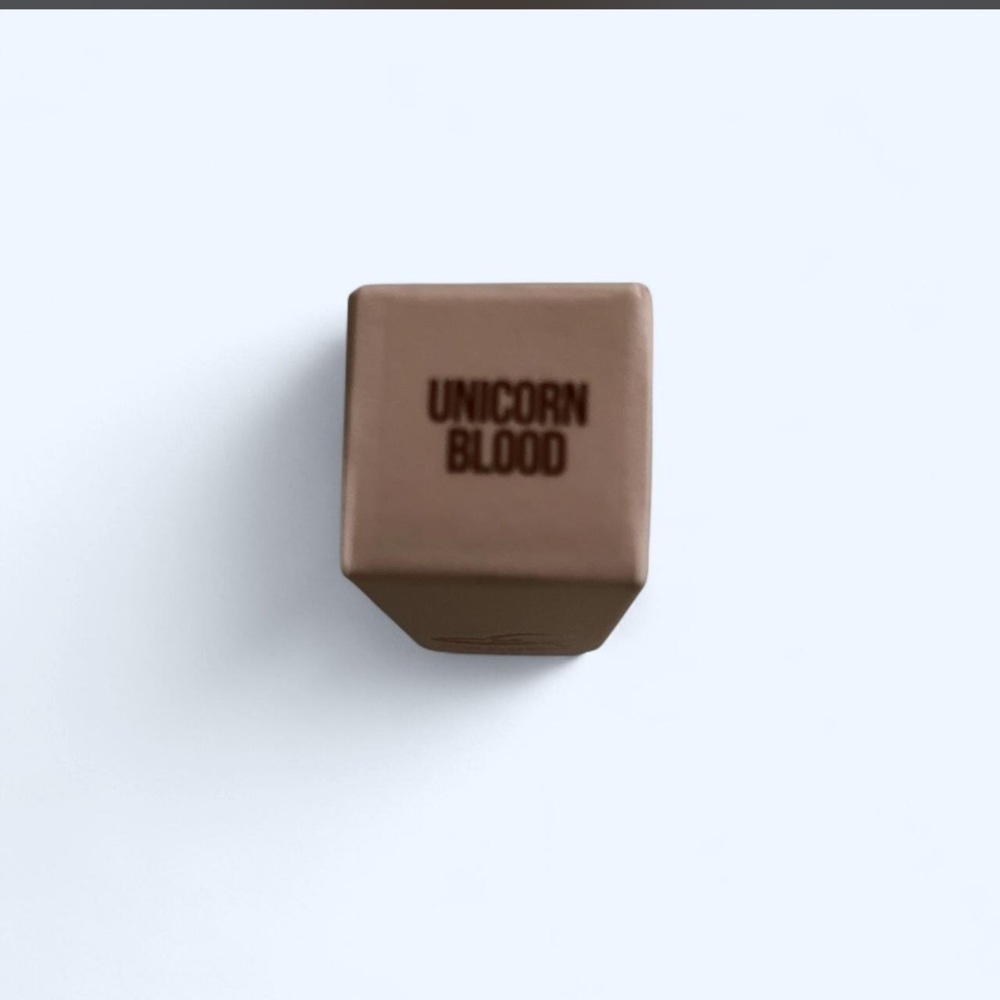 Unicorn Blood Lipstick Jeffree Star